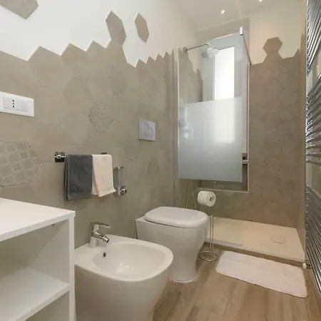 Casa Paradiso-relax E Comfort, Vicino Metro Apartment